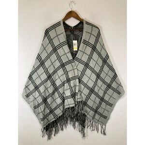 Dark Academia NWT 89th& Madison Women M Grey Plaid Fringe Open Front Knit Poncho